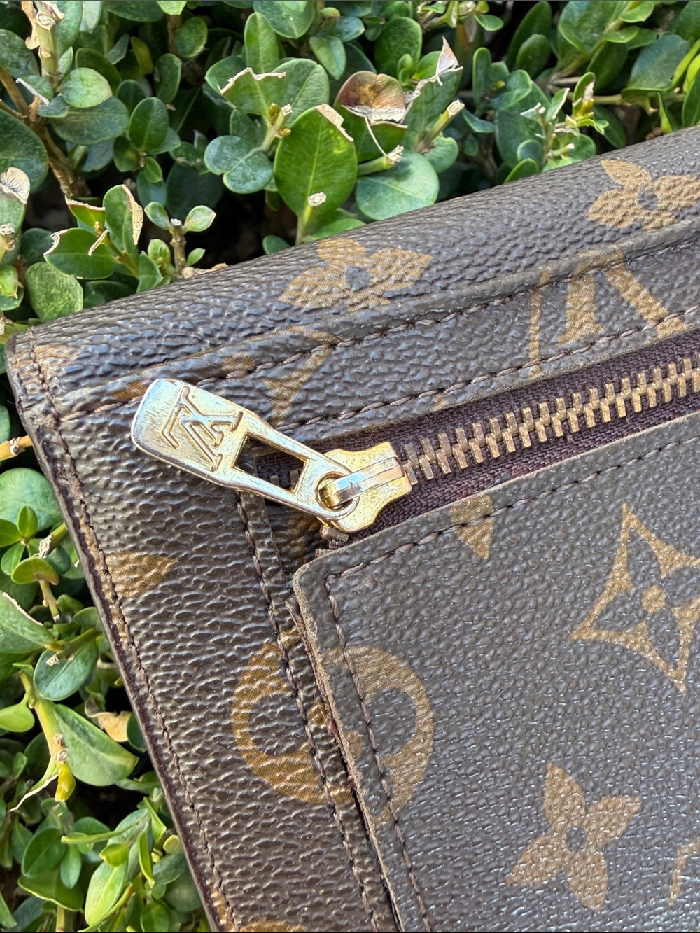 Louis Vuitton Monogram Continental Wallet with Orange Interior - Picture 5 of 12